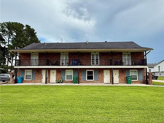 2nd image of 51 Brandon Hall Dr