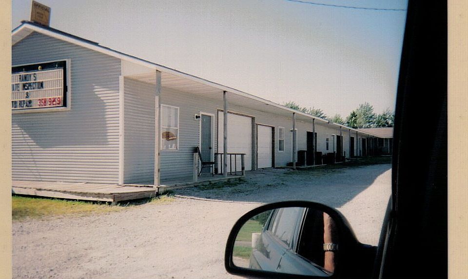 7800 SQ FT