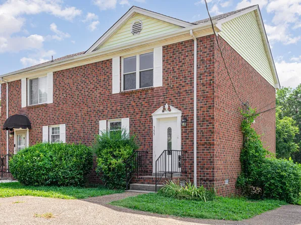 355 Clearwater Dr, Nashville, TN 37217
