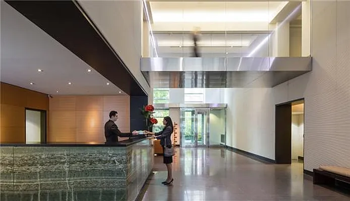 Rented by Siderow Residential Group | media 25