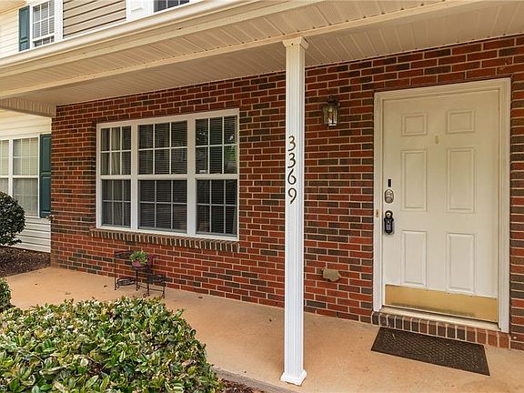 3rd image of 3369 Myers Ct