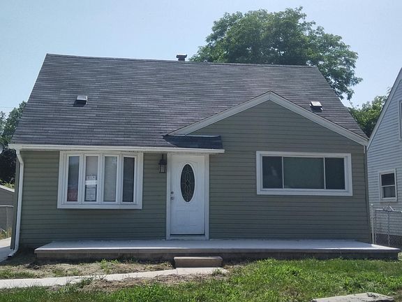 2nd image of 14623 McGuire St