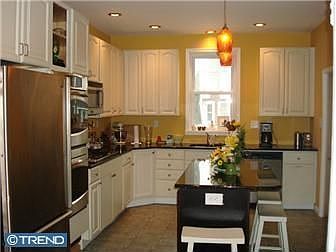 4th image of 515 S Melville St