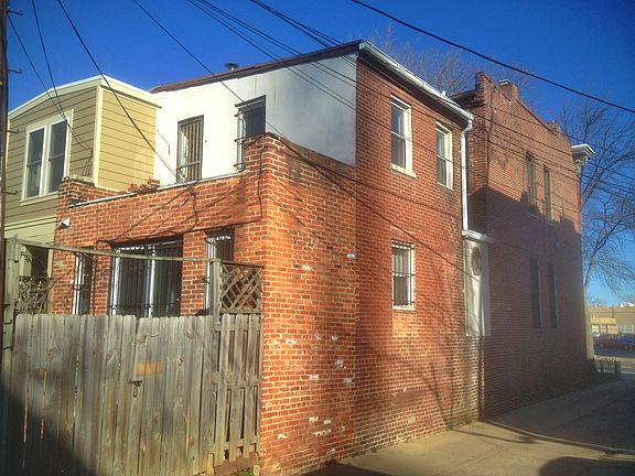 Back of bldg/Bck Yrd/Parking