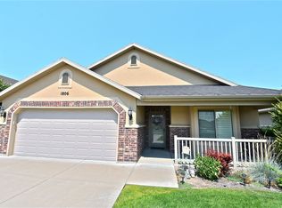 1806 Park Dr, Syracuse, UT 84075