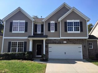 8920 Goldfields Dr, Charlotte, NC 28227