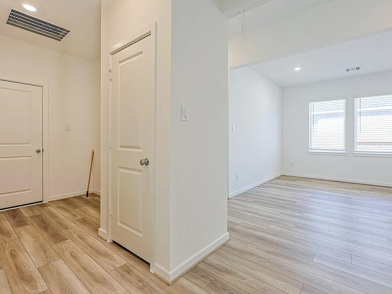 21510 Banpo Bend Dr — Photo 16