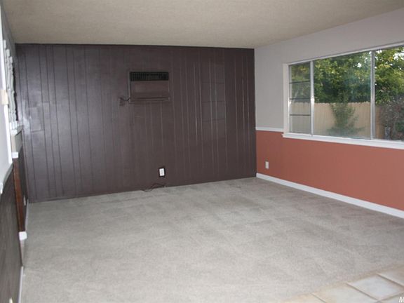 4th image of 6928 Farmington Way