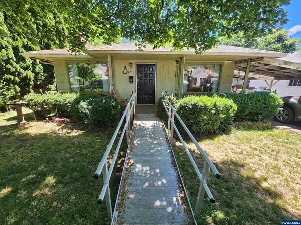 1338 Elm St NW, Salem, OR 97304