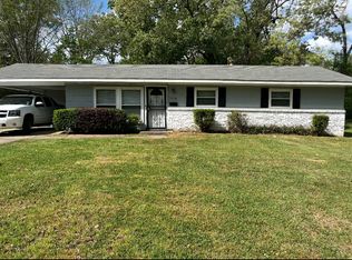 5558 Queen Josephine Ln, Jackson, MS 39209