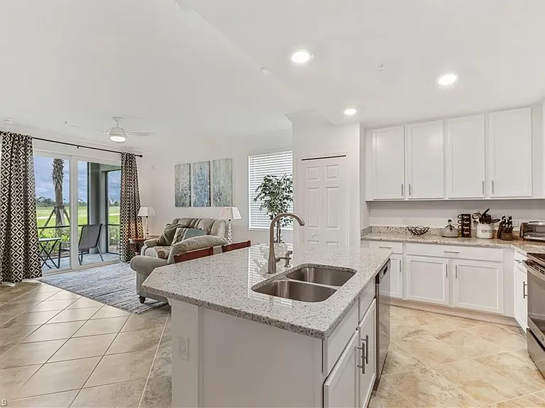 43020 Greenway Blvd #318 — Photo 7