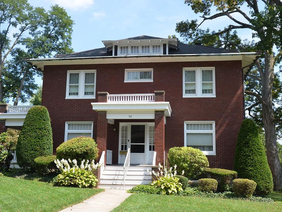 98 W, Green St. fron