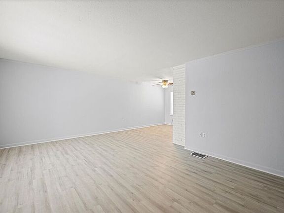 2nd image of 1419 Keller Ave