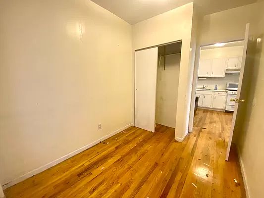 3rd image of 371 Broome St APT 10