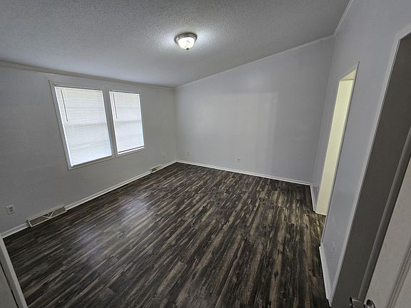 4th image of 3633 Baltimore Ave SE
