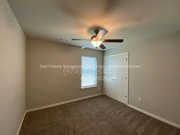 109 S Geranium Ln — Photo 15