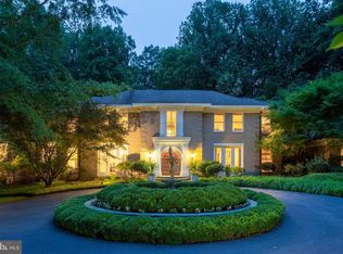 676 Springvale Rd, Great Falls, VA 22066