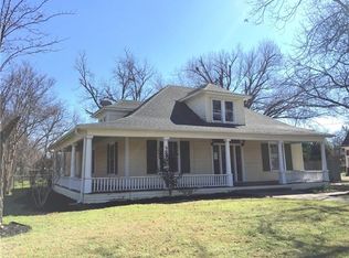 626 Kaufman St, Waxahachie, TX 75165