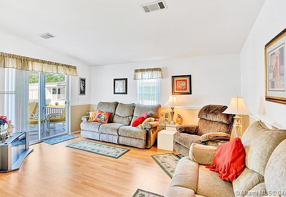 4th image of 126 Marine Dr #304