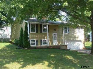 2912 Woodshead Ter, York, PA 17403