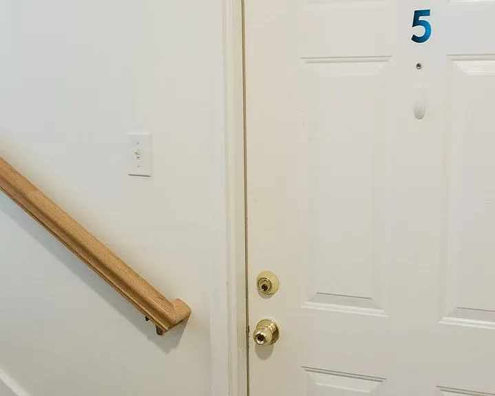 353 College Ave — Photo 22