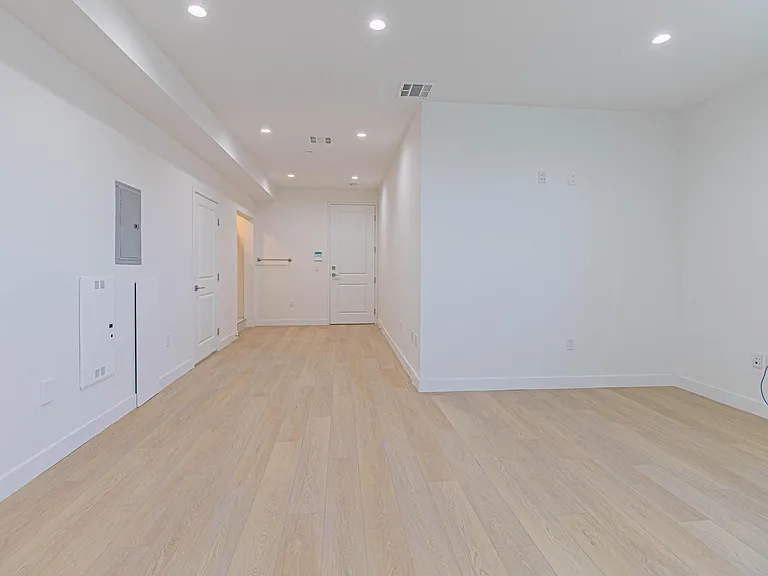 11311 Hawthorne Blvd — Photo 11
