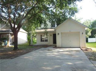 712 Cape Cod Cir, Valrico, FL 33594