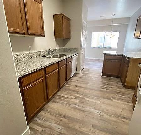 5th image of 476 Eagle Egg St