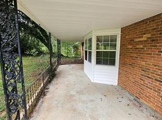 3437 Longleaf Dr, Decatur, GA 30032