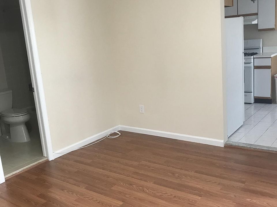 1st image of 264 Alverson Ave