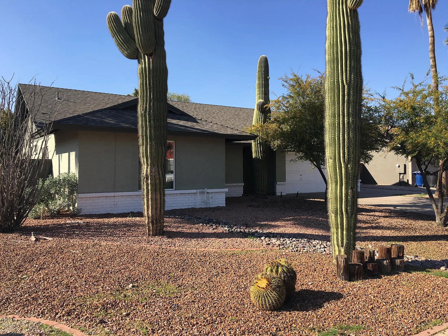 4 bed, 2.0 bath, 1644 sqft, $3,500 — Photo 2