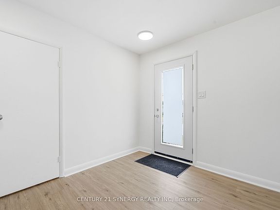 3rd image of 95 West St