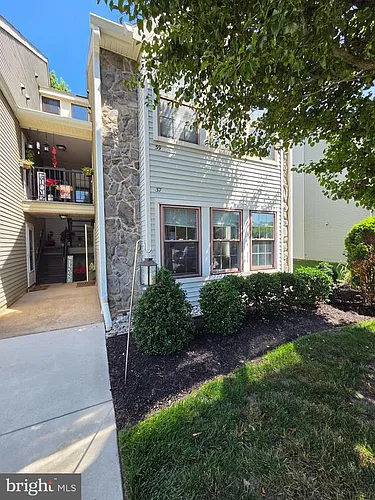 37 Bridgewater Dr #37 Photo 1
