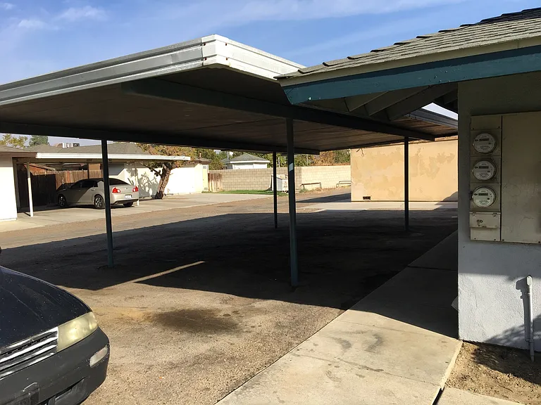 4704 Planz Rd — Photo 3