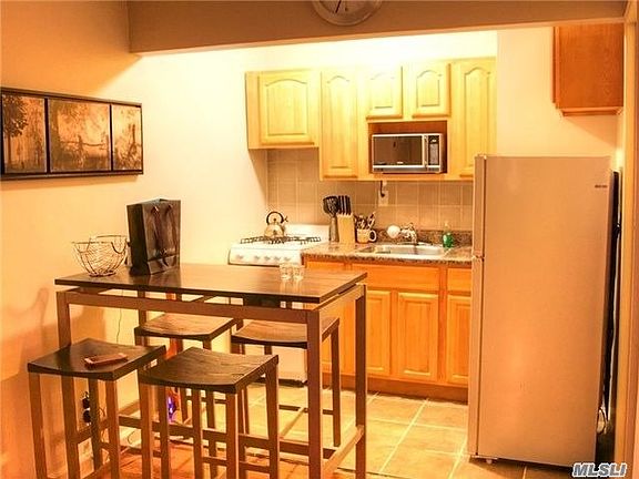 5th image of 320 Atlantic Ave APT A8