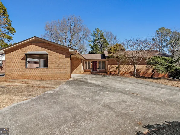 649 Laura Dr, Griffin, GA 30224