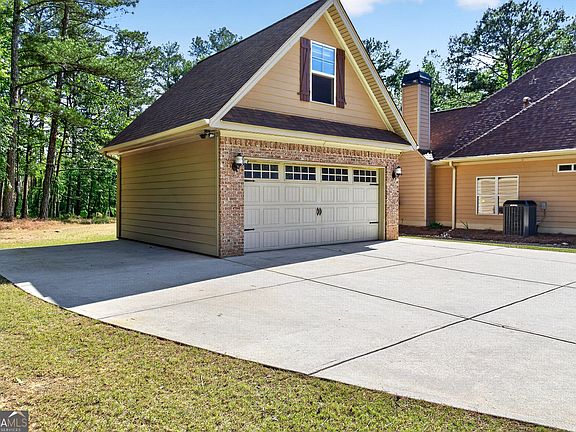 3rd image of 173 Coral Ridge Ct