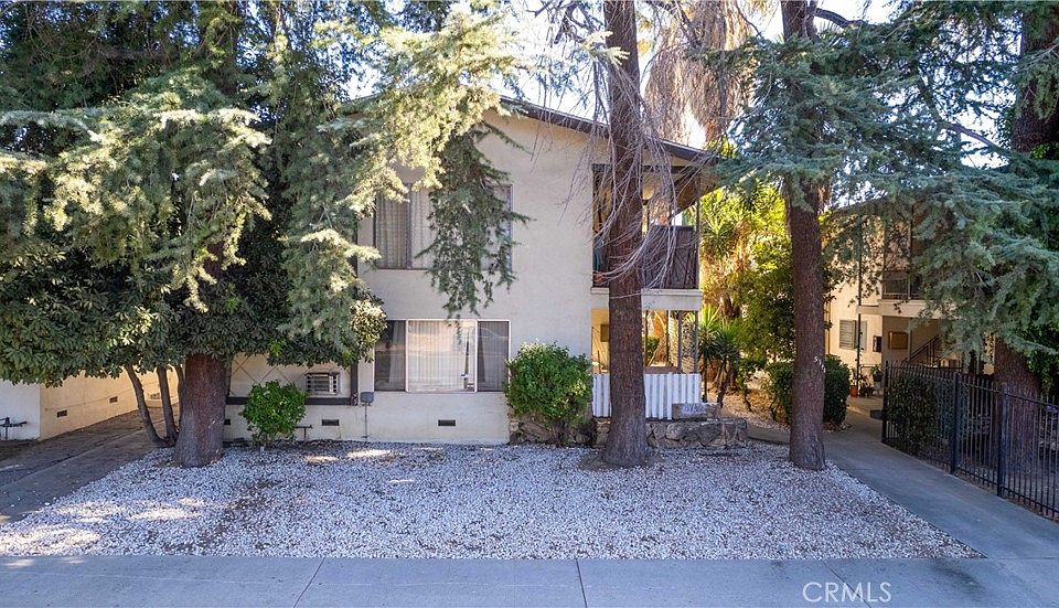 1st image of 5740 Hazeltine Ave