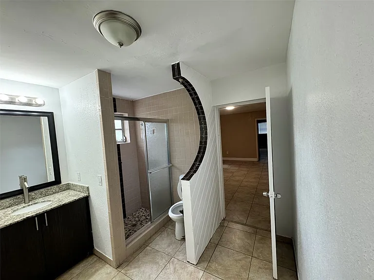 2091 Oleander Dr — Photo 6