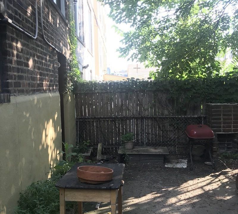 1st image of 2332 28th St APT 2B