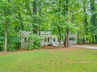 428 Cloverdale Dr, Clayton, NC 27520