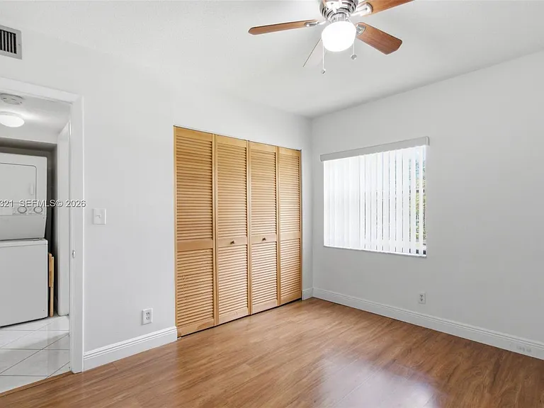 11396 Taft St #11396 — Photo 24