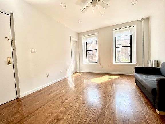 4th image of 920 Columbus Ave #4