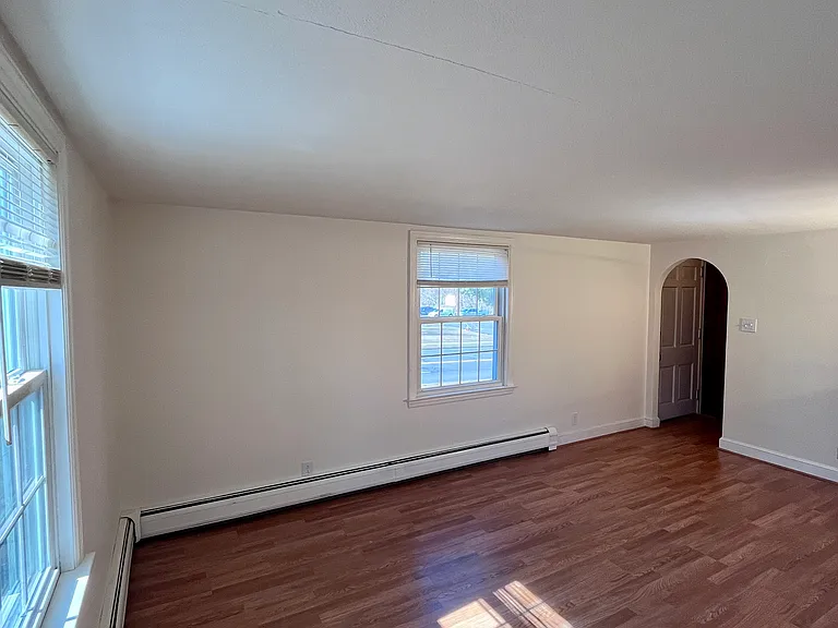 126 S Main St — Photo 11
