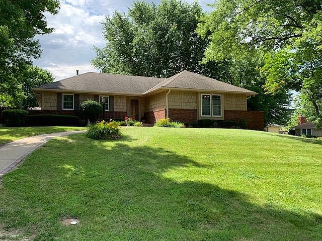 1st image of 4302 Hillcrest Dr