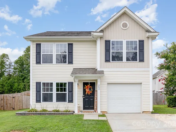 202 English Oak Ln, Landis, NC 28088