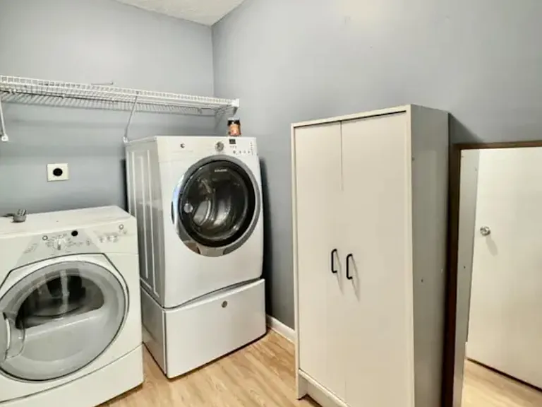 8854 Eagleview Dr #6 — Photo 11