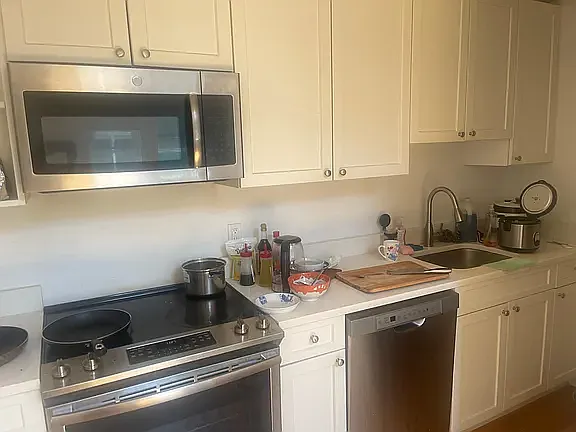 3 bed, $2,750 — Photo 2