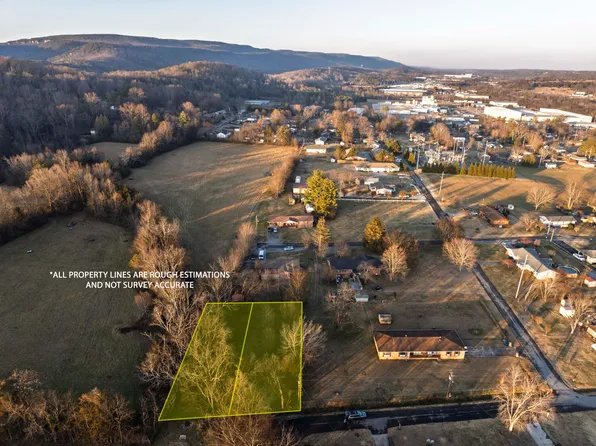 330 12th Ave, Dayton, TN 37321