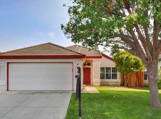 8824 Apricot Woods Way, Elk Grove, CA 95624